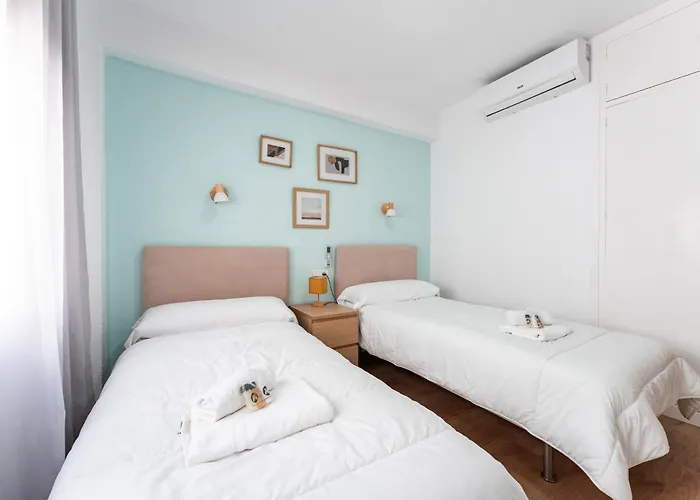 Beachside Centre Duplex 6pax アパート フエンヒロラ