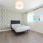 Beachside Centre Duplex 6pax Apartment